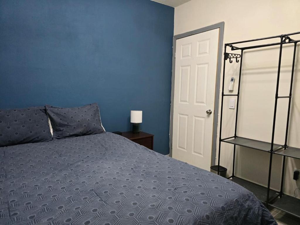 Blue House - Sleeps 5 - Near Hermosa Beach photo