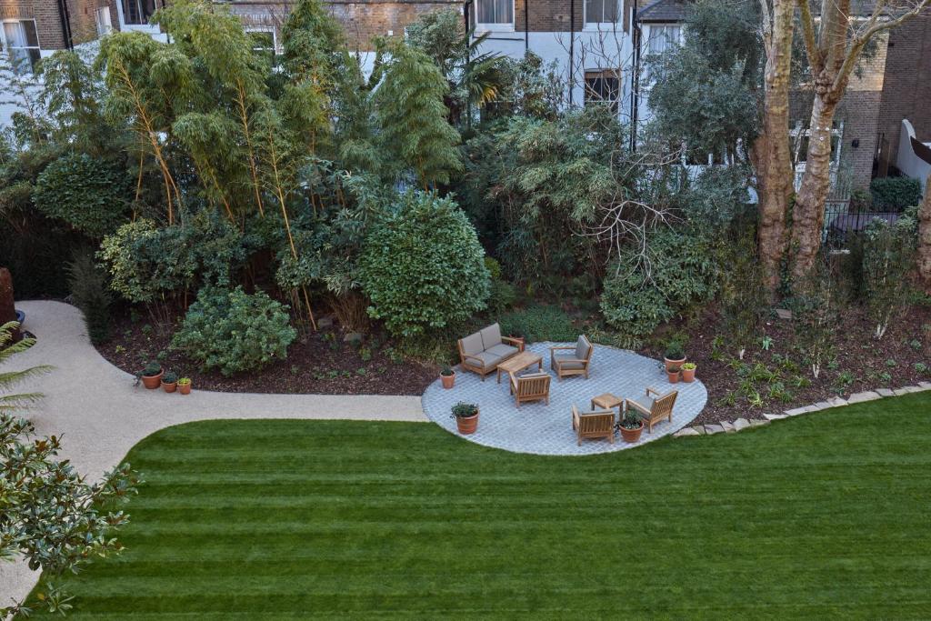 Miiro Templeton Garden - Resim 29