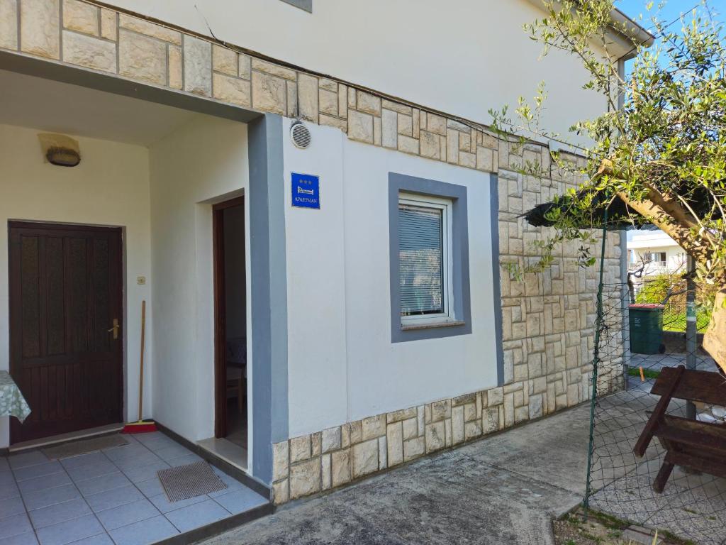 Apartment Luca