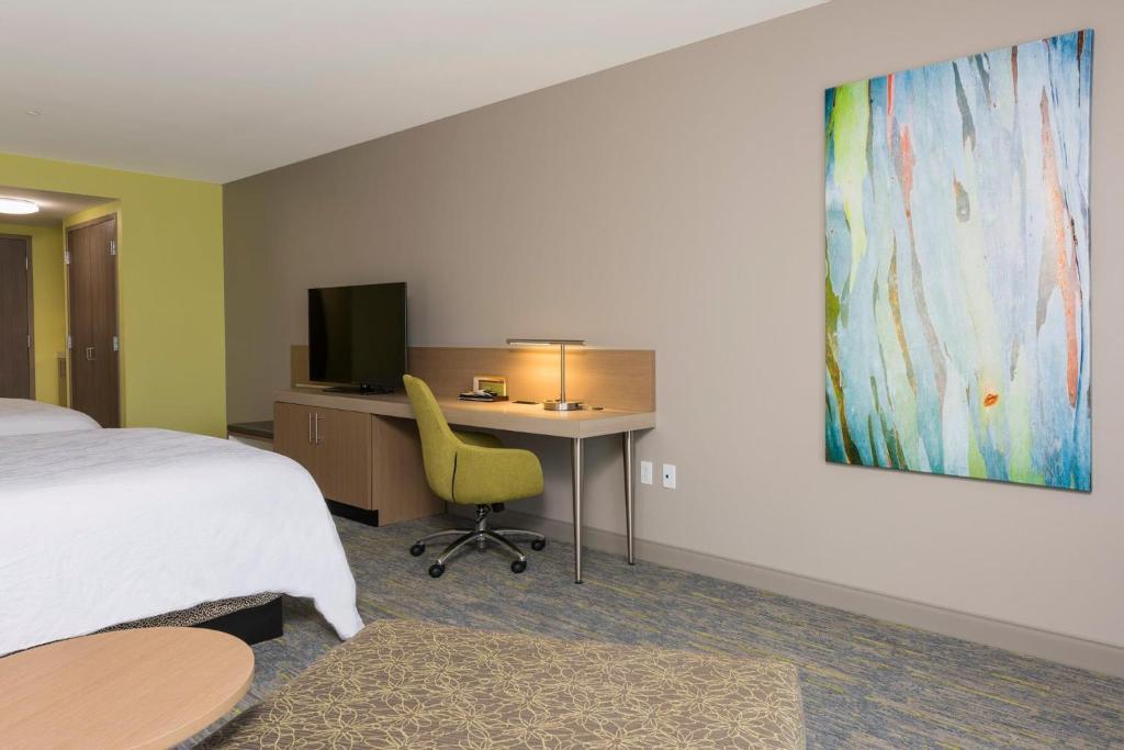 Hilton Garden Inn Grand Rapids East photo