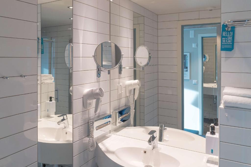 Koupelna v ubytování Scandic Ishavshotel