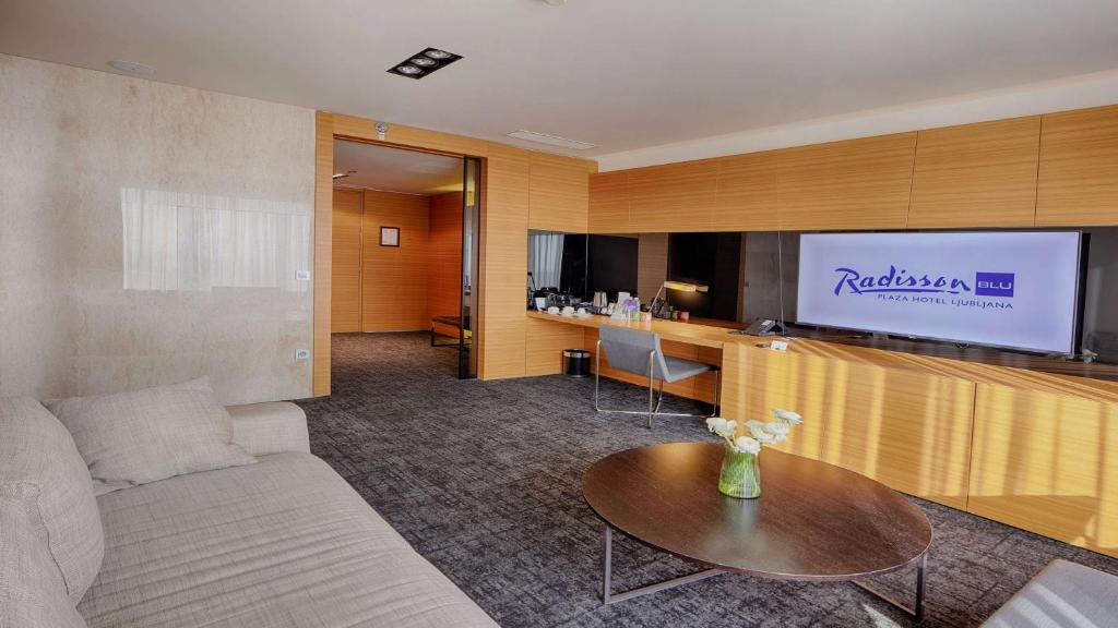 Radisson Blu Plaza Hotel Ljubljana - Resim 21