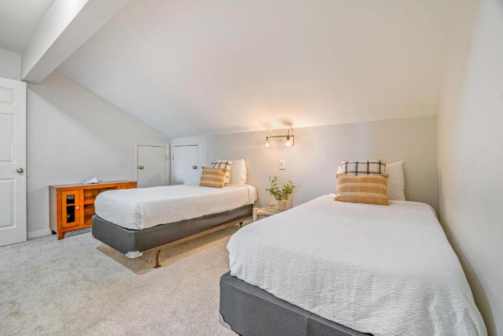 Ein Bett oder Betten in einem Zimmer der Unterkunft Seascape Boardwalk Villa 277