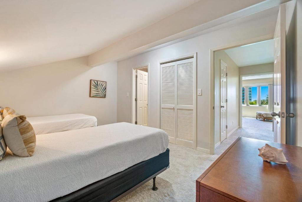 Ein Bett oder Betten in einem Zimmer der Unterkunft Seascape Boardwalk Villa 277