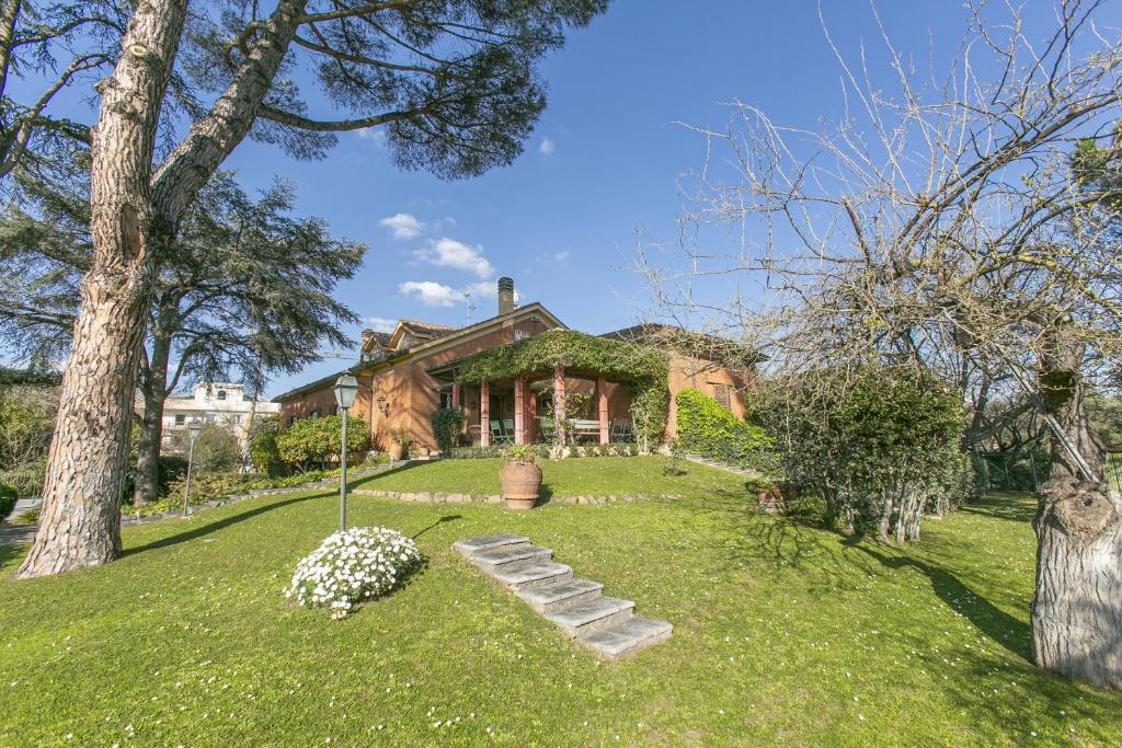 Rome Garden Hill
