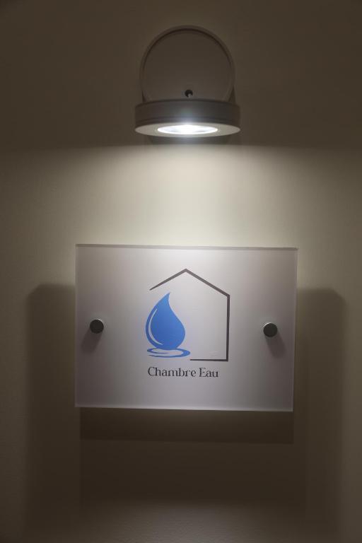 Certifikát, hodnocení, plakát nebo jiný dokument vystavený v ubytování Chez Nunù