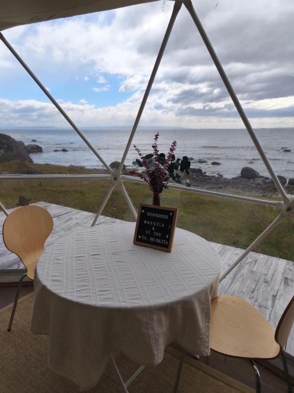 Příroda nedaleko luxury tent