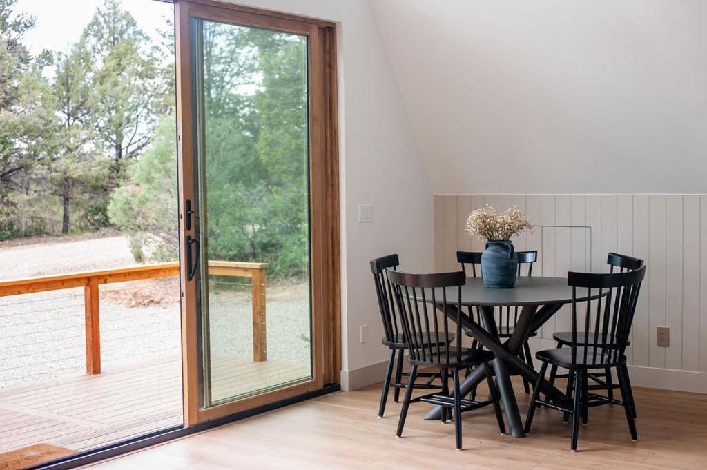 Balkón nebo terasa v ubytování A-frame 10 Min to Downtown Durango