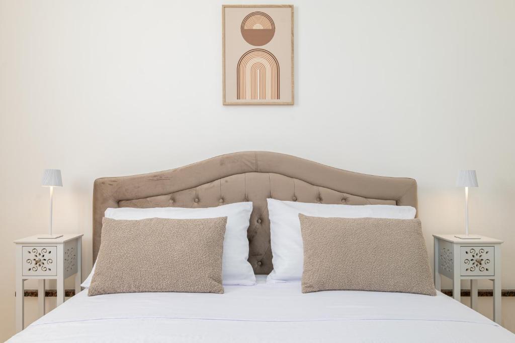 Postel nebo postele na pokoji v ubytování Deva Room