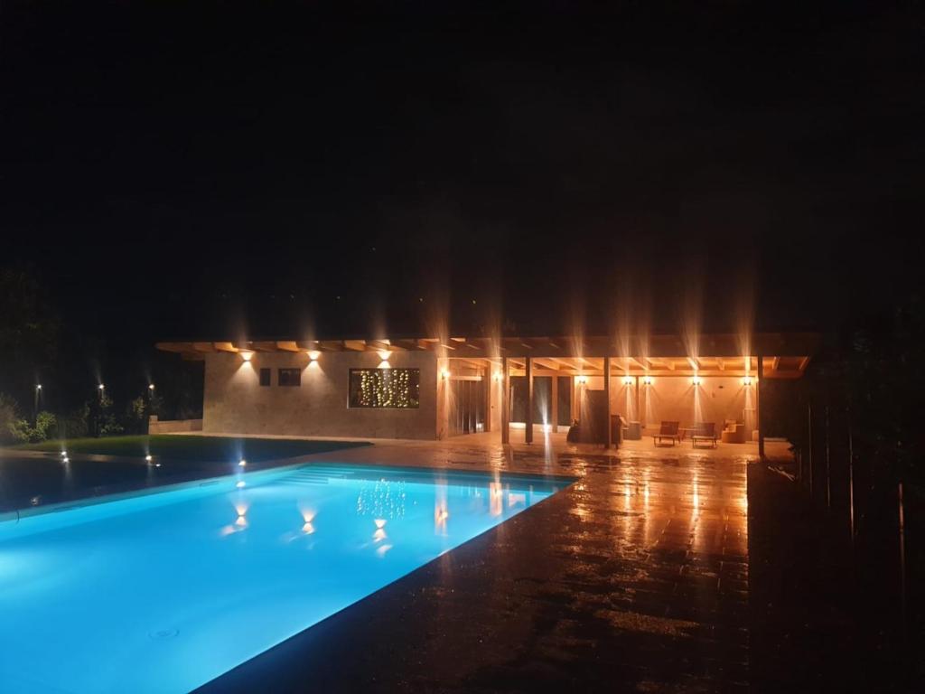 Bazén v ubytování Casa Mattia - B&B in Legno & Paglia nebo v jeho okolí