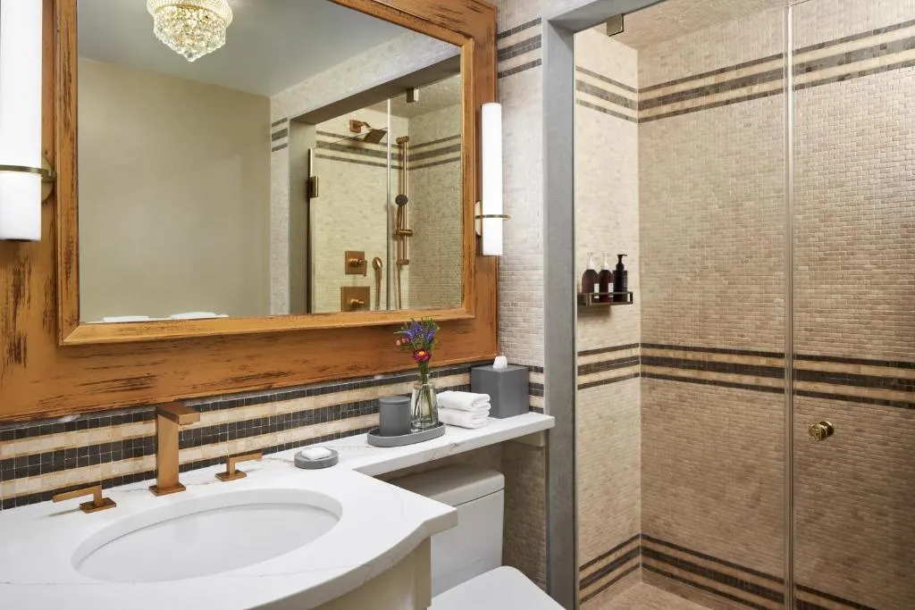 Grand Luxe King Room