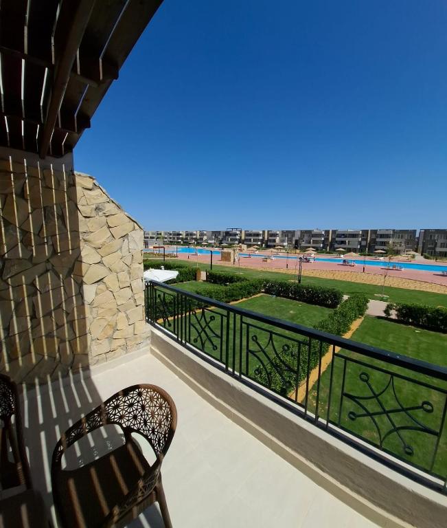 Balcone o terrazza di شاليه بلومار السخنة blumar wadi degla
