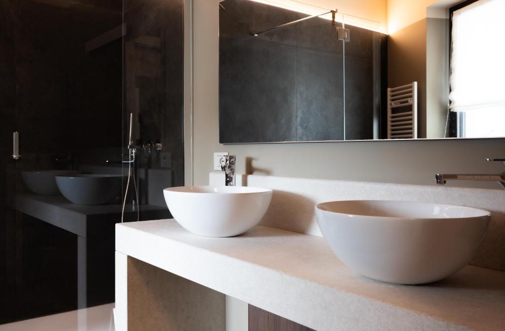 Koupelna v ubytování Arianna Suites Longevity