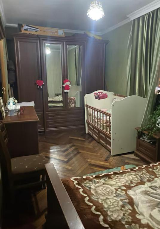 Postel nebo postele na pokoji v ubytování Cheap Hostel Kutaisi
