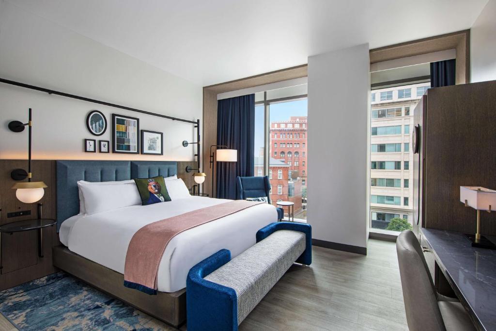 The Royal Sonesta Washington DC Capitol Hill photo
