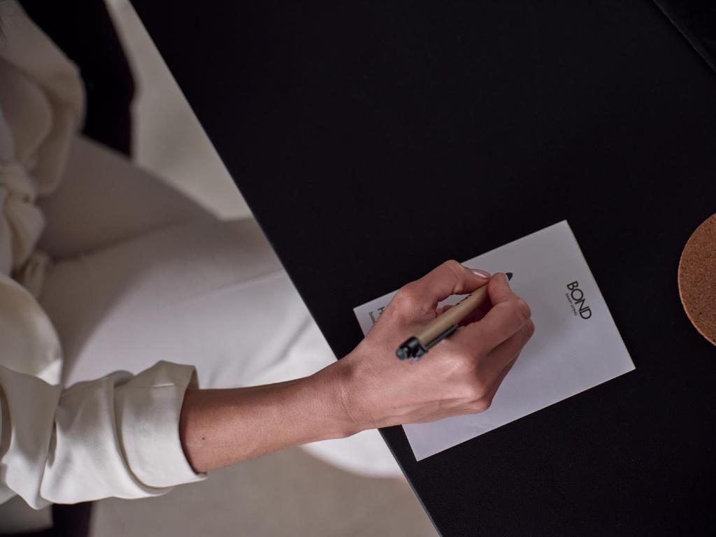 Bond Smart Living Suites - 19