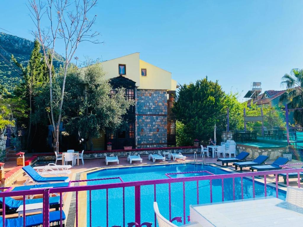 Πισίνα στο ή κοντά στο Lykia Way 2 bedroom apartment Oludeniz Pool