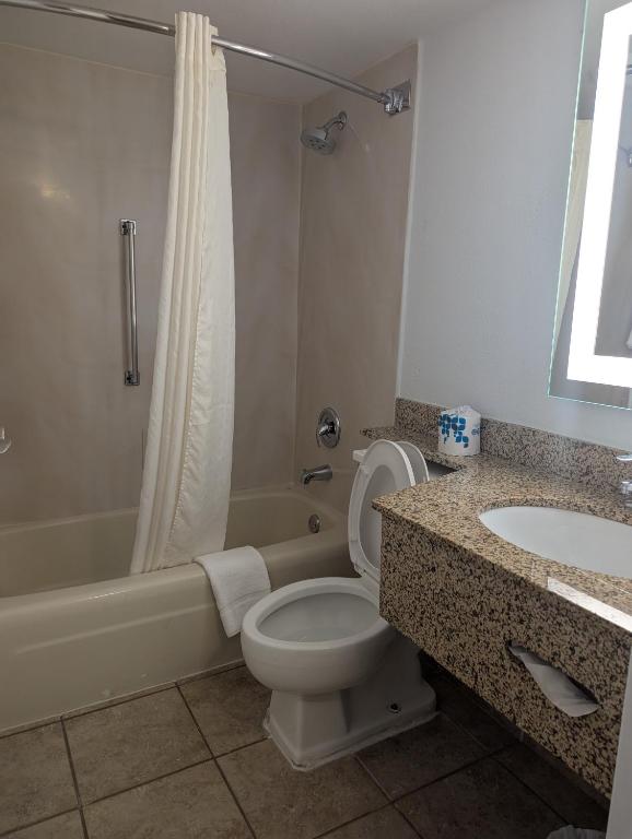 Radisson Hotel Denver Central - 