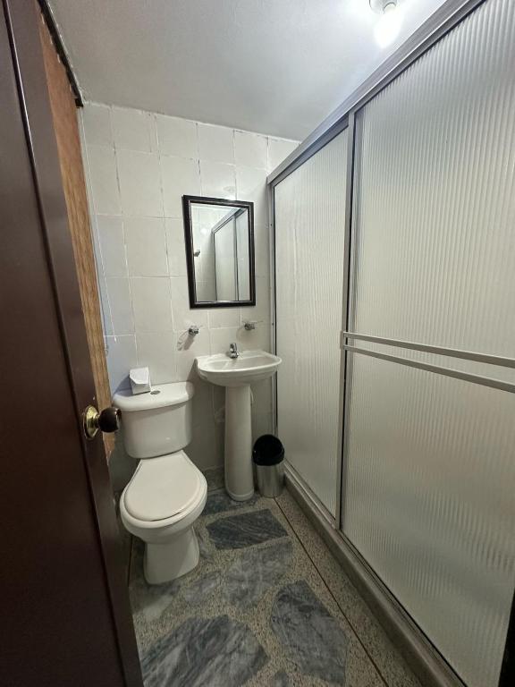 Koupelna v ubytování Hotel Astorias