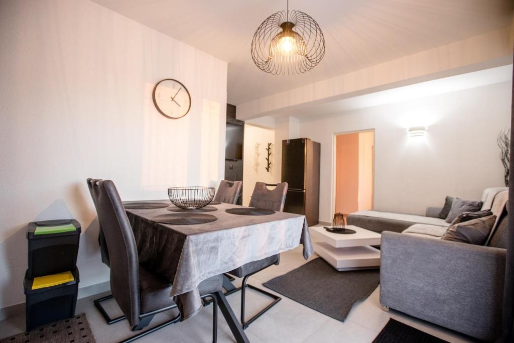 Posezení v ubytování Apartments with a parking space Banjol, Rab - 5041