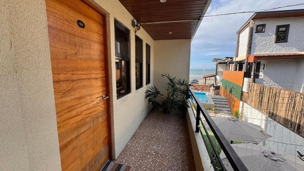 Balkón nebo terasa v ubytování Elmarie Beach Resort