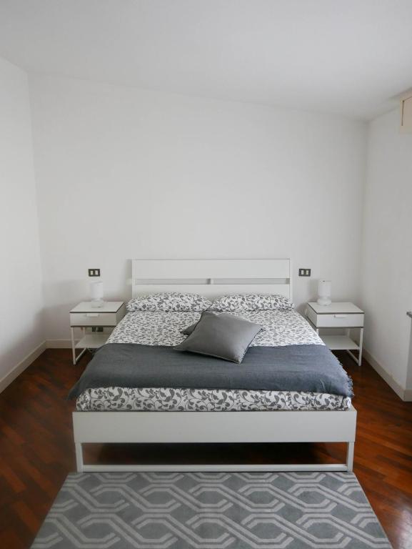 Postel nebo postele na pokoji v ubytování Guesthouse Flora