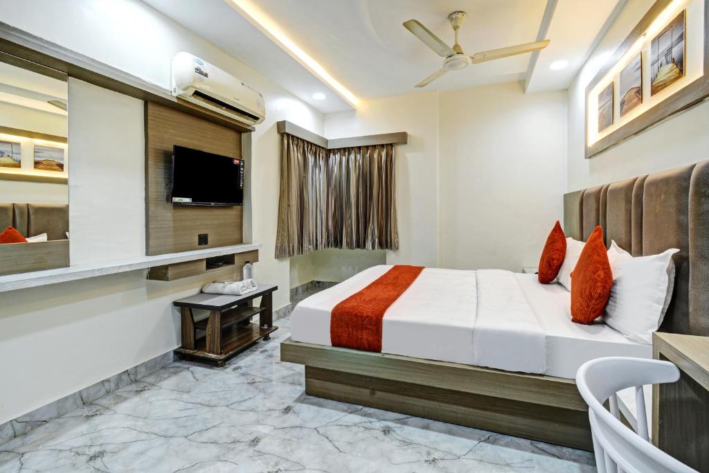 TV a/nebo společenská místnost v ubytování Hotel Royal Stay, Pakwan Sg Highway