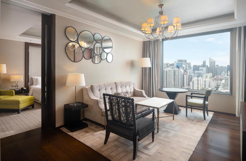 Radisson Blu Plaza Bangkokにあるシーティングエリア
