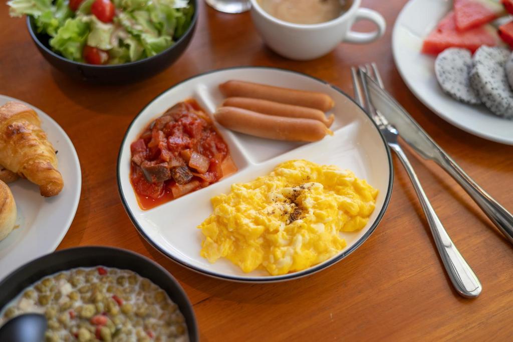 Kokotel Bangkok Surawong - Resim 4