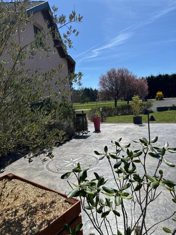 Zahrada ubytování Logis Hôtel Volcan Sancy