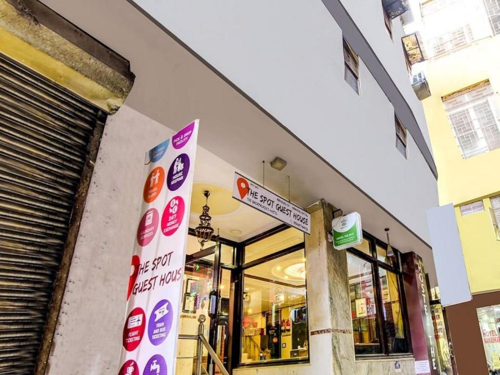Supermarket nebo jiné obchody v  penzionu nebo okolí