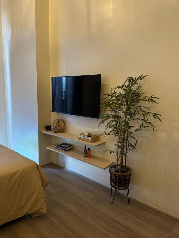 TV a/nebo společenská místnost v ubytování The Median Condominium Unit 317