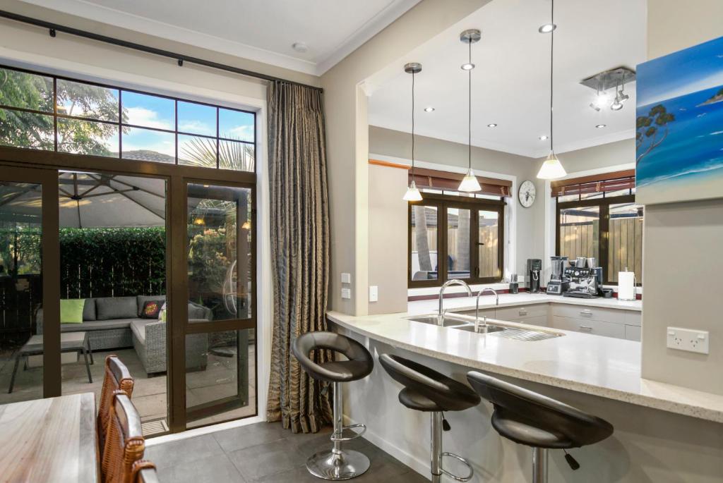 Palm Paradise with Spa - Resim 3