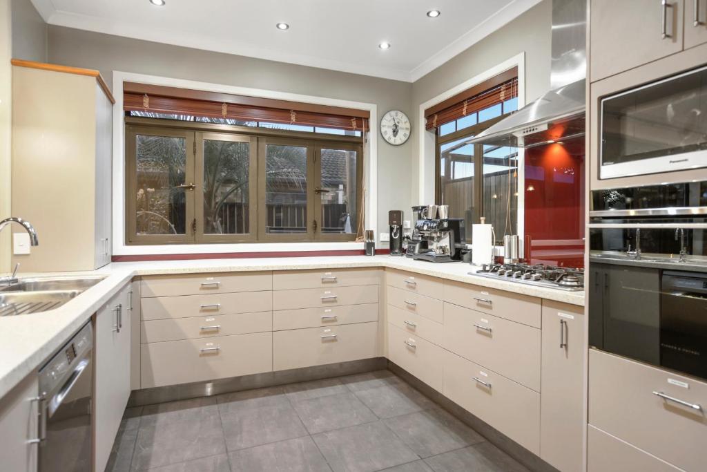 Palm Paradise with Spa - Resim 19