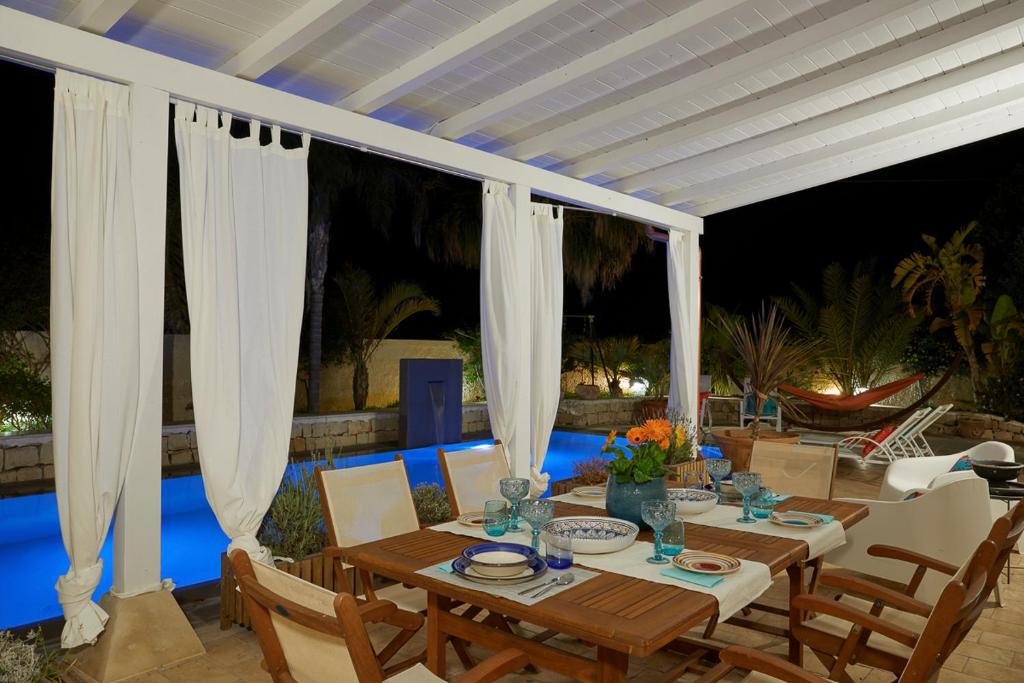 Villa Zamia SicilyMyHome, Santa Maria Del Focallo (updated prices 2026)
