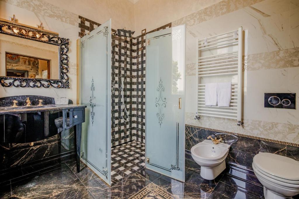 Koupelna v ubytování Villa Lecchi Hotel Wellness