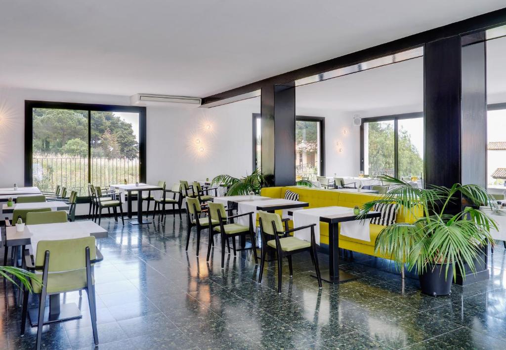 Posezení v ubytování Hotel Eetu Begur Affiliated by Melia