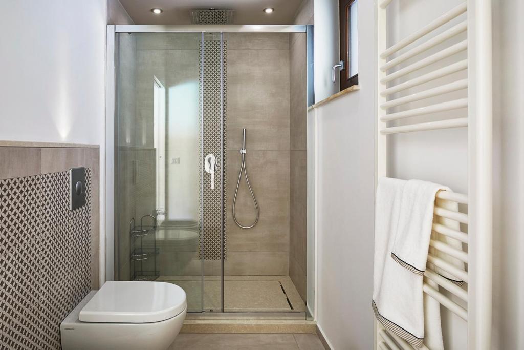 Łazienka w obiekcie Villa Scarlet con piscina privata