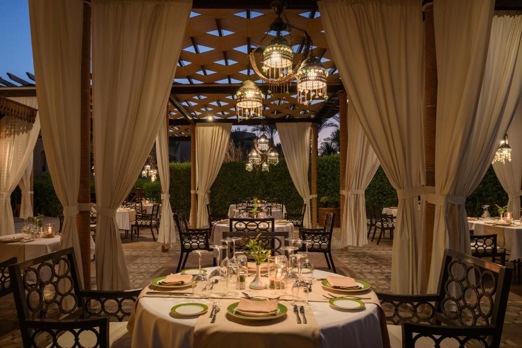 Restaurace v ubytování Iberotel Redsina