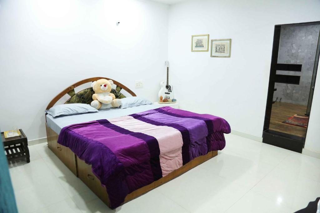 Image showcasing Understanding Penthouse Rental Prices and Key Factors | Juvitae