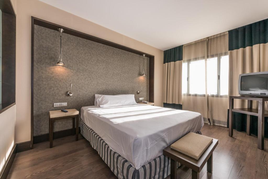 Hotel Mercader - Resim 34