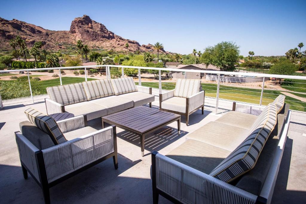 Mountain Shadows Resort Scottsdale photo