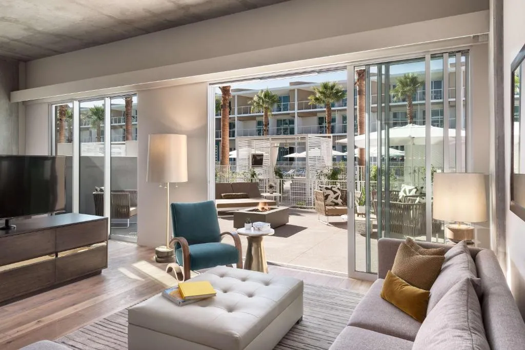 One-Bedroom Studio Suite