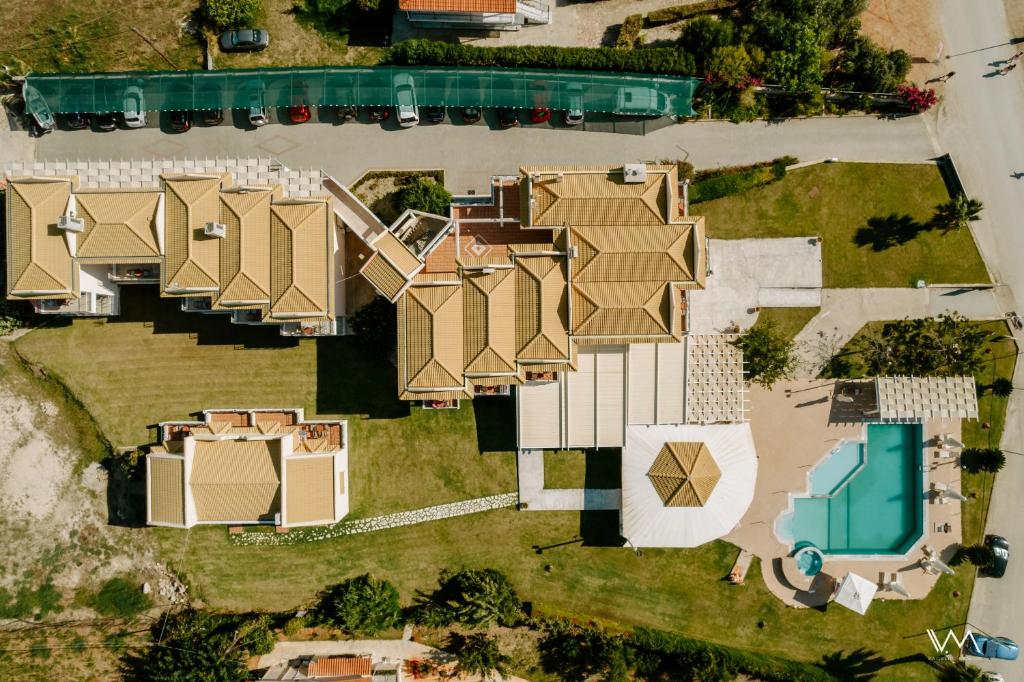 Bazén v ubytování Coralli Hotel nebo v jeho okolí