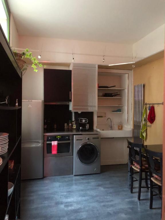 Photo de la galerie de l'établissement Centre ville de Nantes, appartement rénové, à Nantes