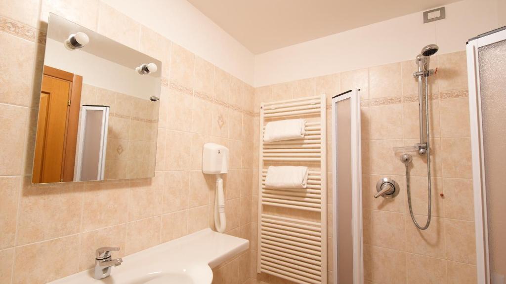 Koupelna v ubytování Albergo Ristoro Sitten - 2300 mt