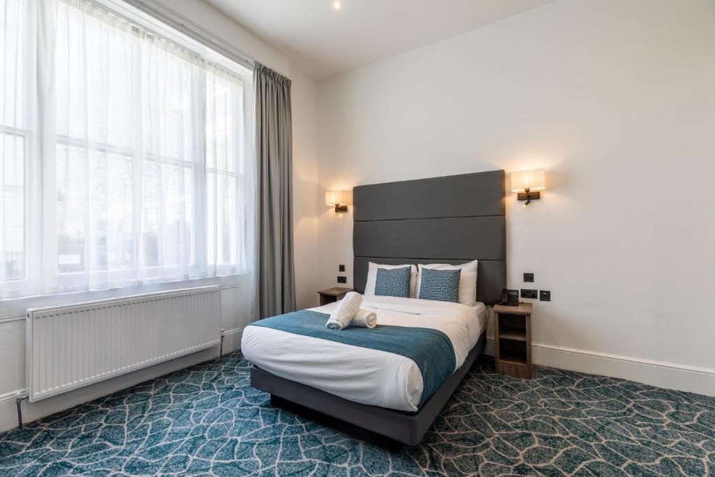 The Chapter Hotels - The J Hyde Park - Resim 13