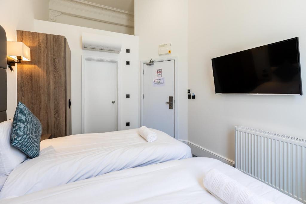 The Chapter Hotels - The J Hyde Park - Resim 40