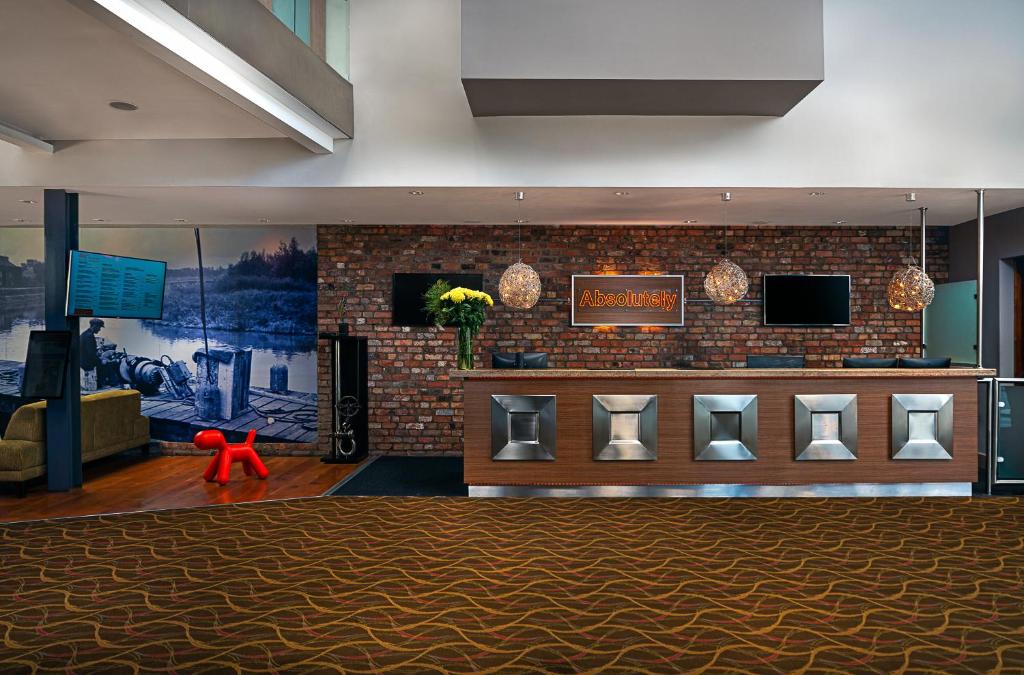 Area soggiorno di Absolute Hotel Limerick