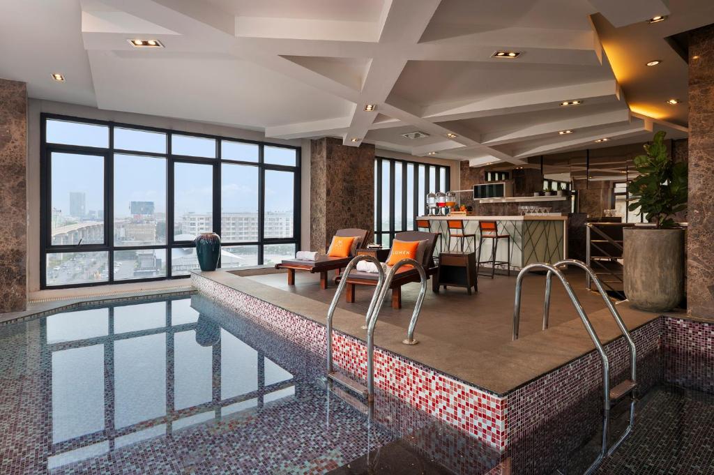 Lumen Bangkok Srinakarin - Resim 9